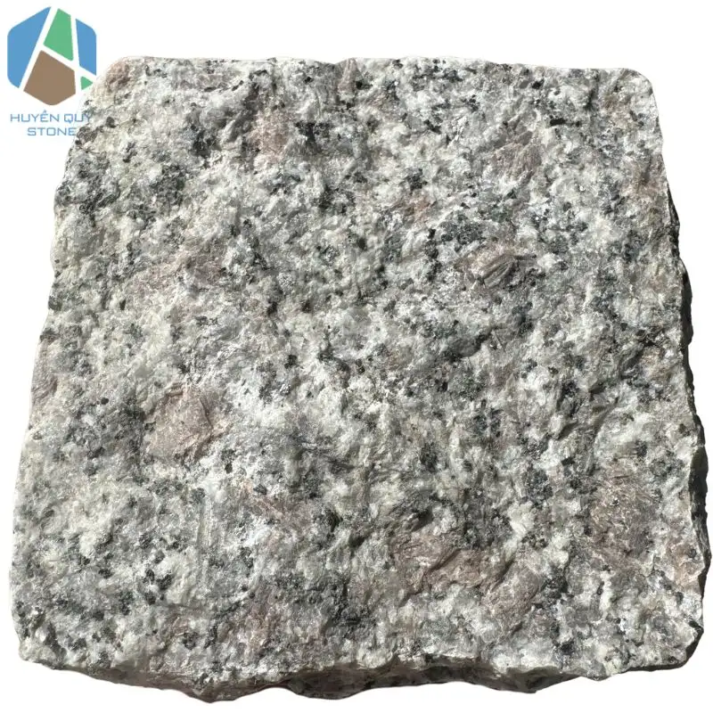 Đá Cubic Tím Hoa Cà Chẻ Tay