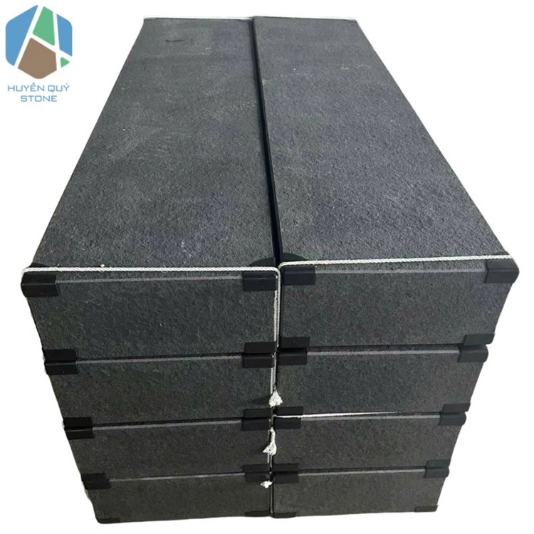 Đá Cột Rào Bazan Khò - Ảnh 5