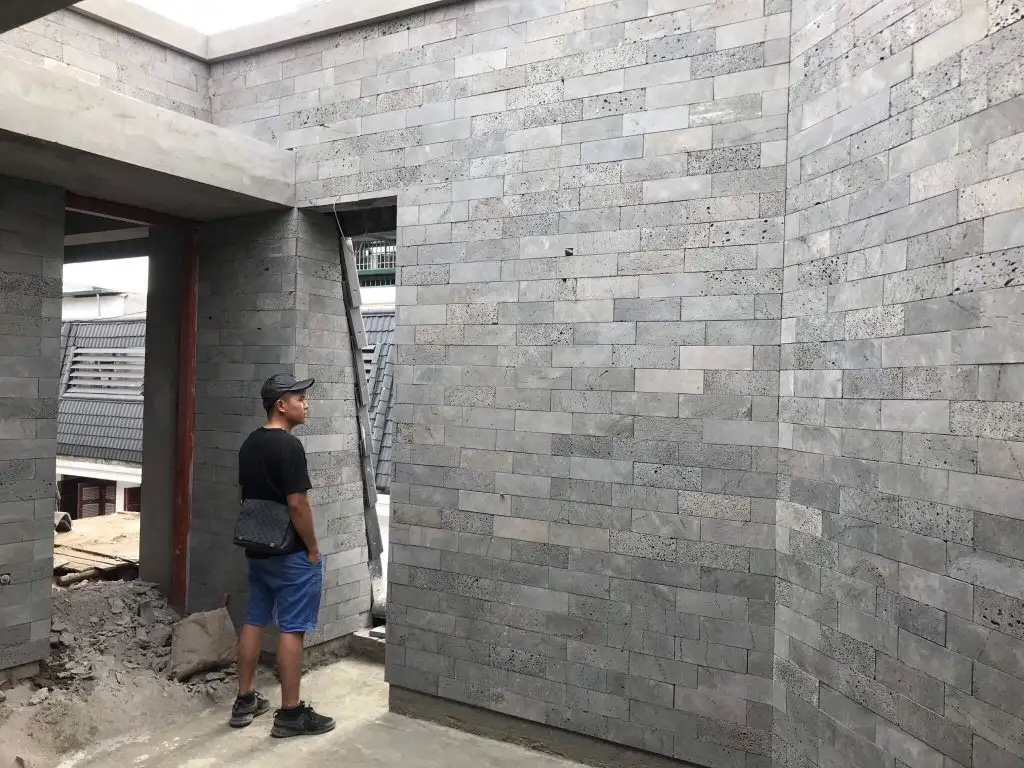 Đá tổ ong xám trở thành xu thế lựa chọn của  mọi công trình