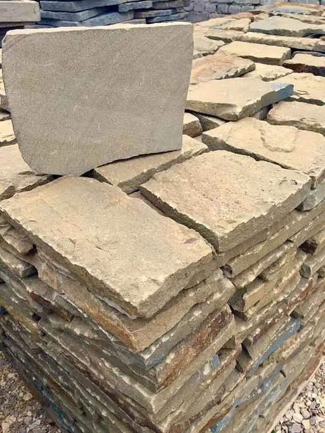 Đá đất vàng Thanh Hoá đục thô
