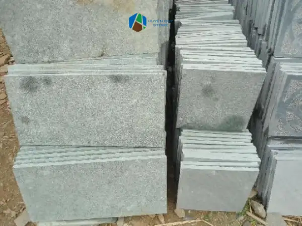 Đá tự nhiên chịu được tác động cơ học lớn và thời tiết khắc nghiệt