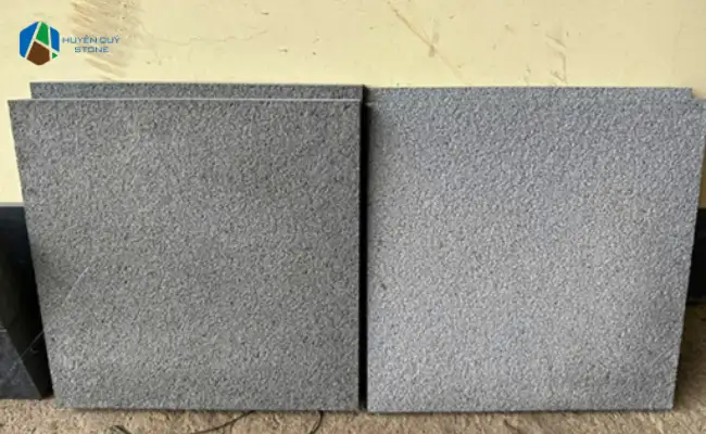 Mẫu đá lát sân vườn 30x30 - đá bazan