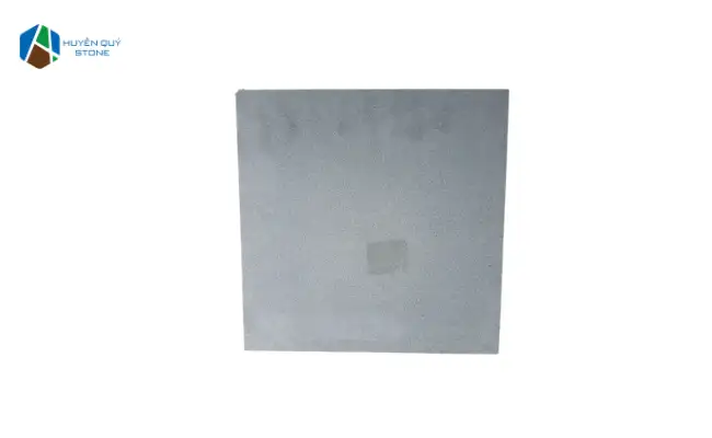 Đá lát sân vườn 30x30 - loại đá bazan xanh mài mịn