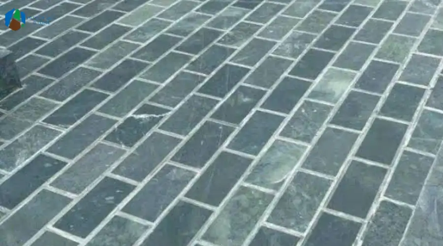 Mẫu đá xanh rêu băm mặt trừ viền kích thước 30x60 lát sân vườn công trình tại Hải Phòng