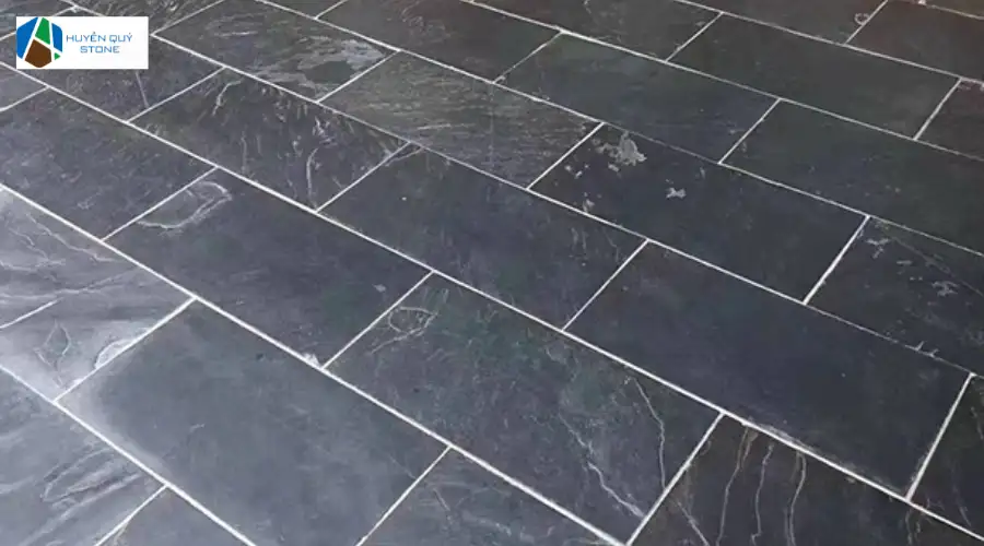 Chọn đá Slate lát gara có độ dày 4 - 5 cm, đảm bảo độ bền cho công trình