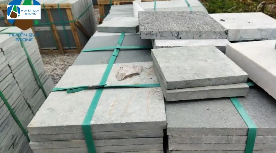 Lô đá Granite trắng suối lau