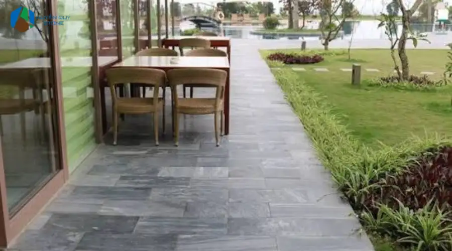 Đá sọc dưa 30x60 lát vỉa hè ngoài sân