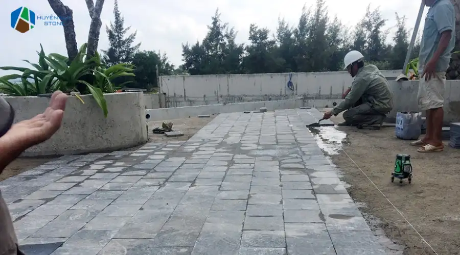 Làm nền chắc chắn