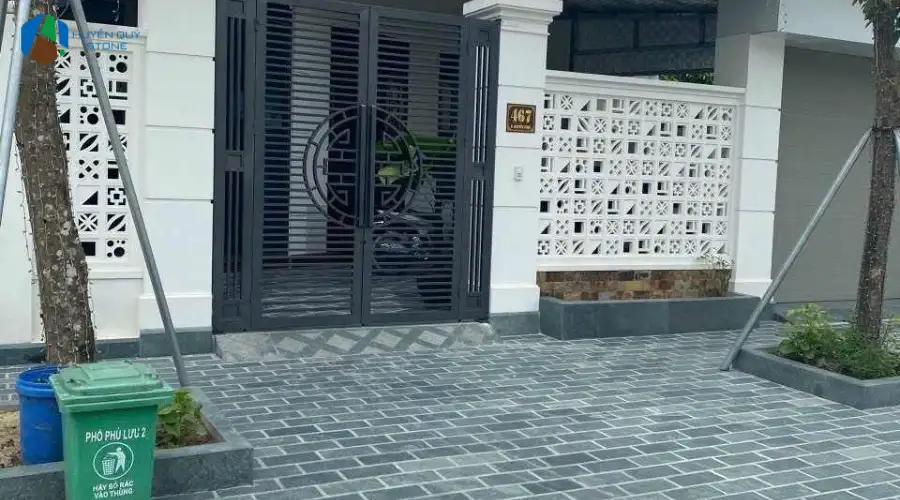 Đá xanh đen mài hone lát sân