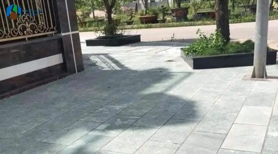 Lát đá sân trước nhà phố