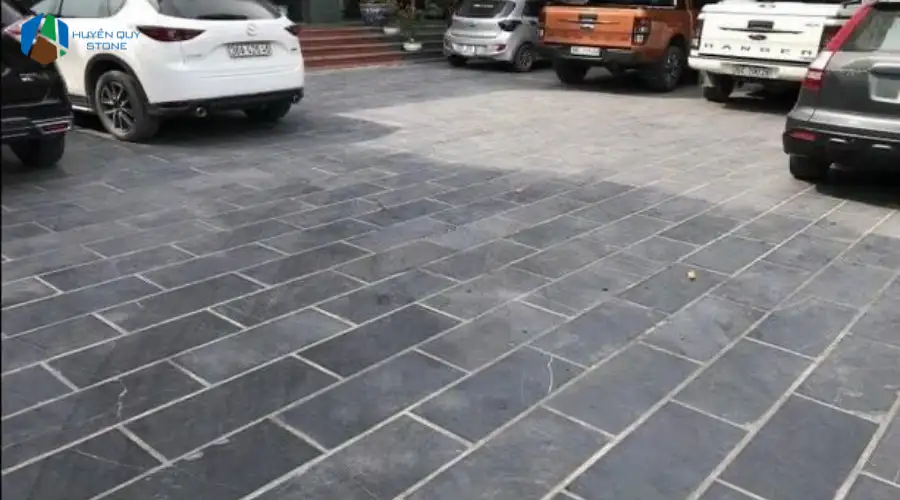Đá lát sân khu vực chịu tải nặng